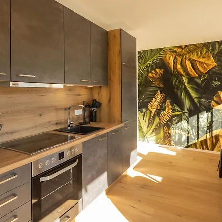 Apartment Sweethome - Luxus Pur - Kueche, Balkon, Wifi