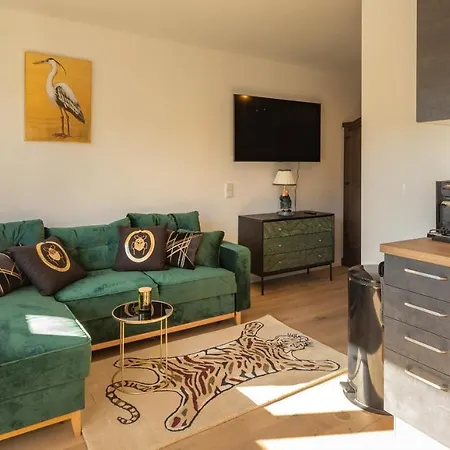 Sweethome - Luxus Pur - Kueche, Balkon, Wifi Apartment Dachau