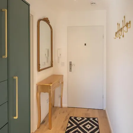Sweethome - Luxus Pur - Kueche, Balkon, Wifi Apartment Dachau