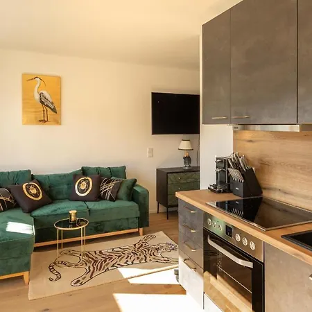 Sweethome - Luxus Pur - Kueche, Balkon, Wifi * Dachau
