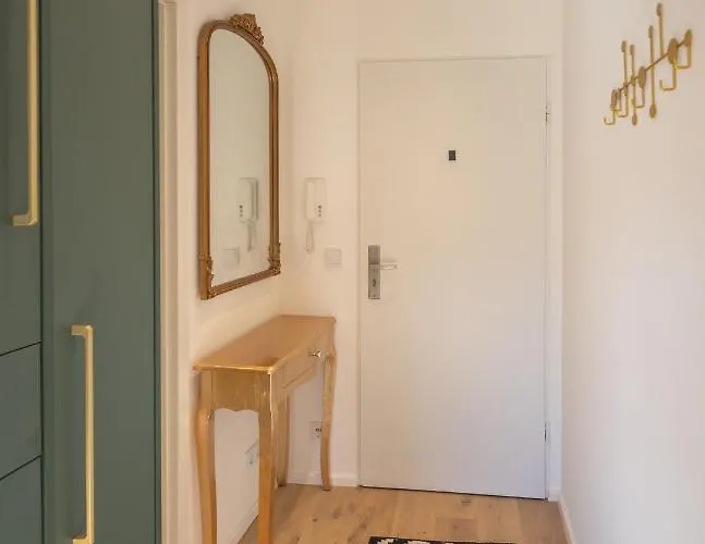 Sweethome - Luxus Pur - Kueche, Balkon, Wifi Апартаменты Дахау